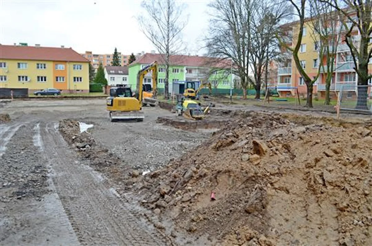 Revitalizace ve Vyškově přinese nová parkovací místa, chodníky i zóny pro odpočinek