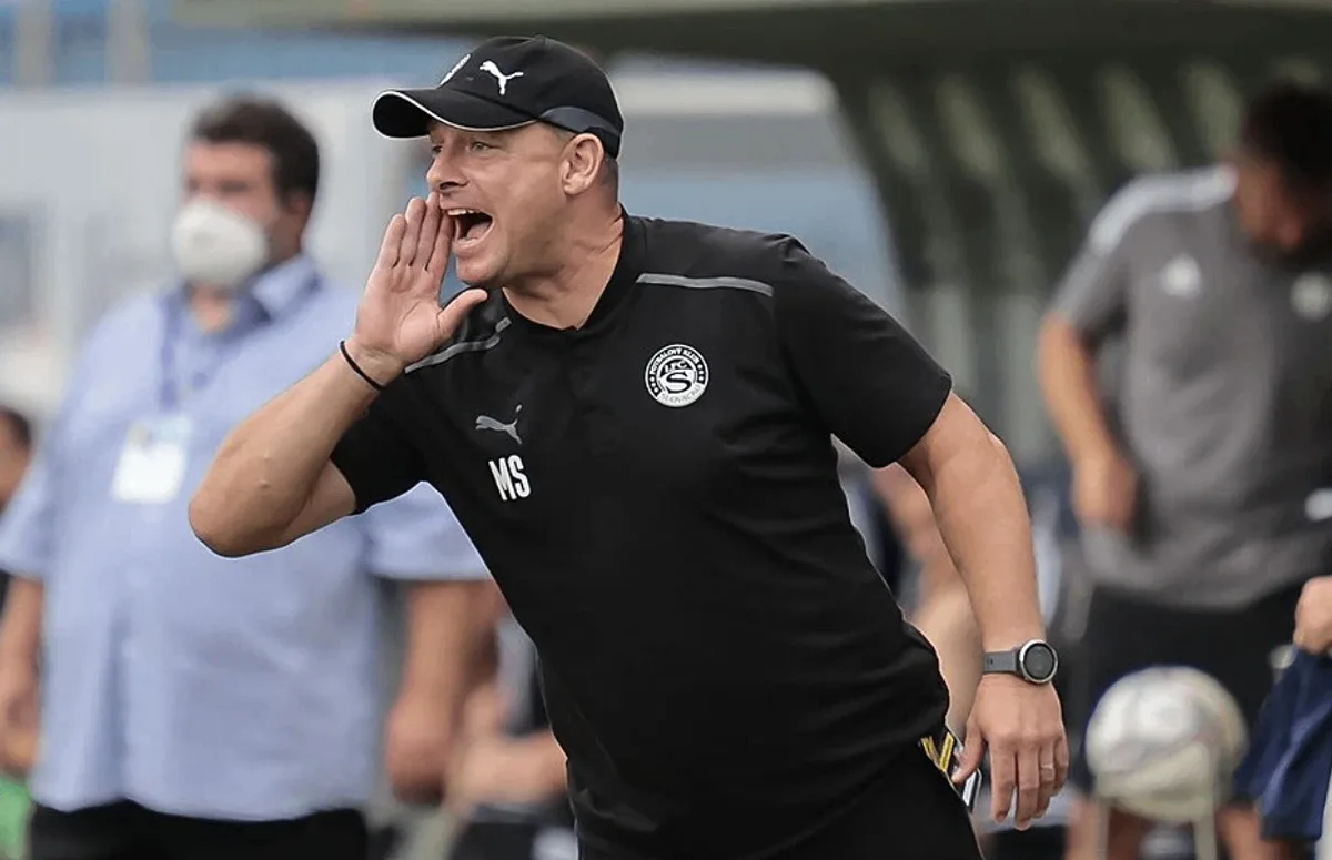 Svědíka musí ve Zbrojovce podržet miliardář, aby nedopadl jako Kotal