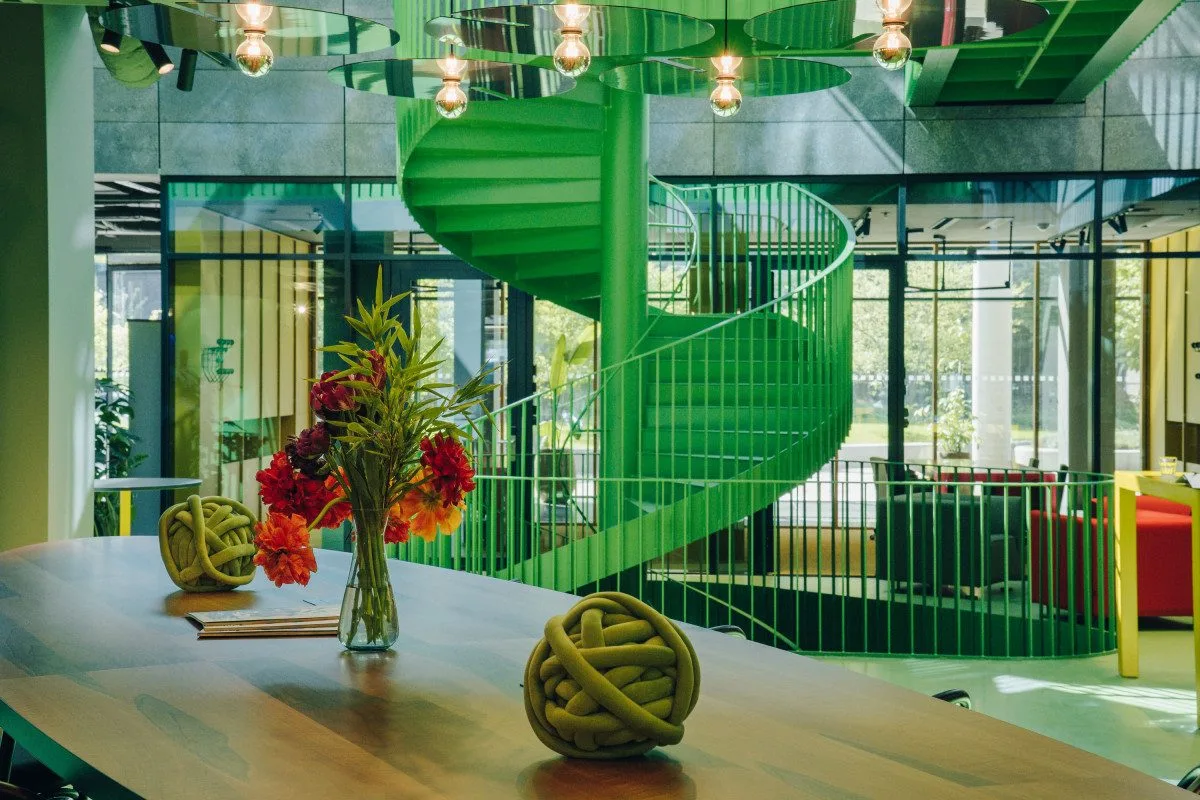 Coworking na Vlněně roste. Clubco přidává podcastové studio, eventový prostor i relax zónu