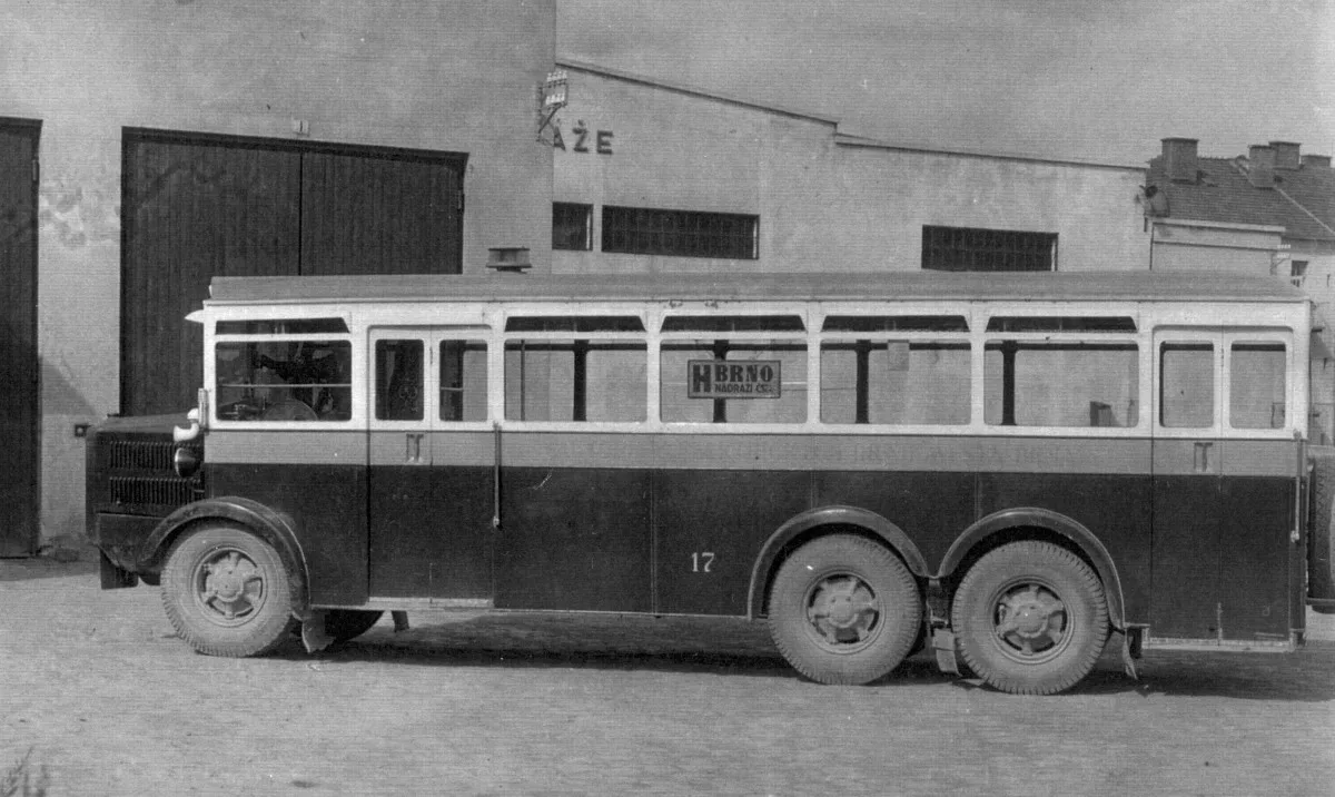 Autobusy v Brně jezdí už 95 let. Polovina flotily využívá ekologický pohon