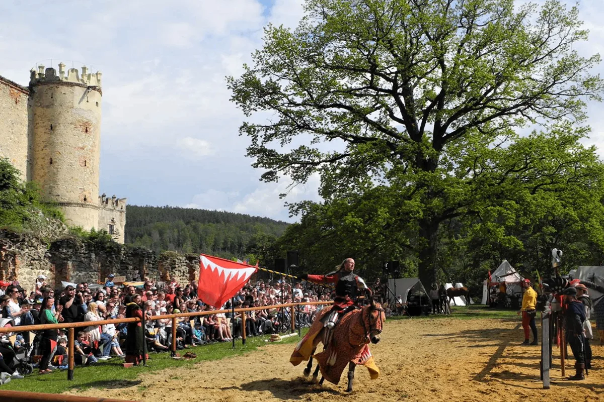 Kam o víkendu na jižní Moravě? V noci do muzea nebo na hrad za rytíři a princeznami