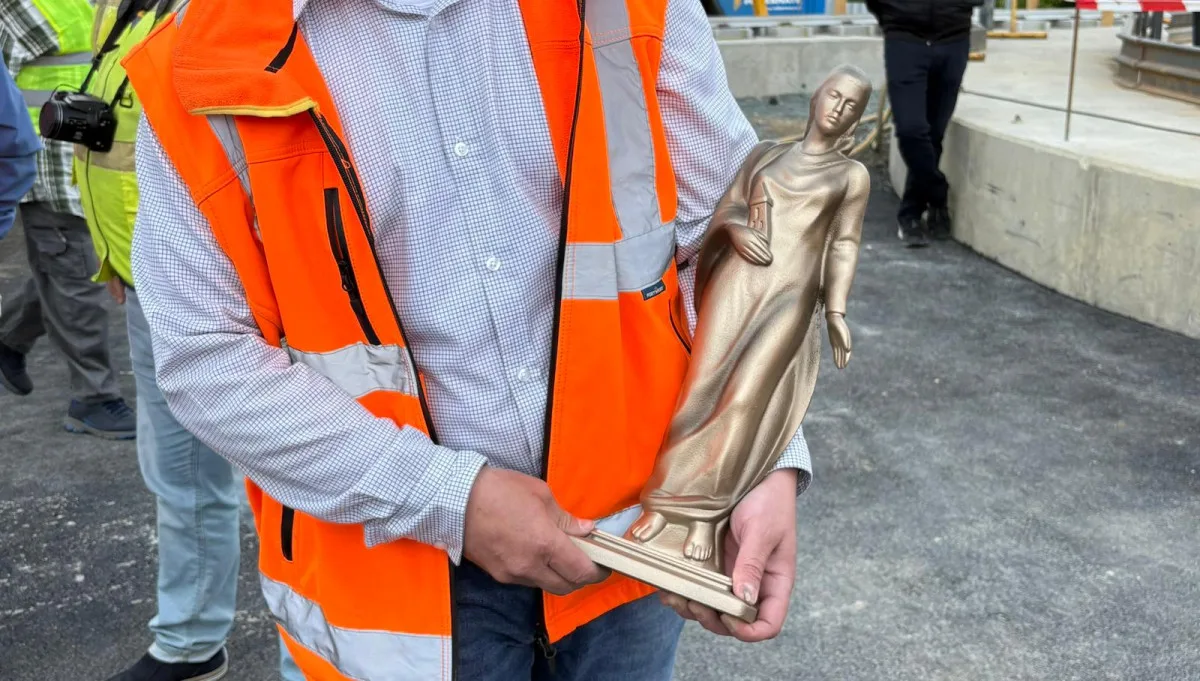 Budoucí tunel na Vinohradech má patronku. Svatá Barbora ochrání dělníky na stavbě