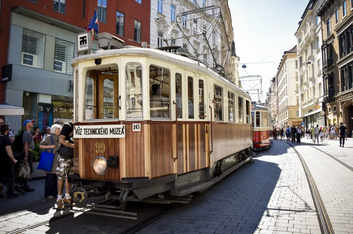 Kam o víkendu na jižní Moravě? Za retro šalinami nebo na ohňostroje