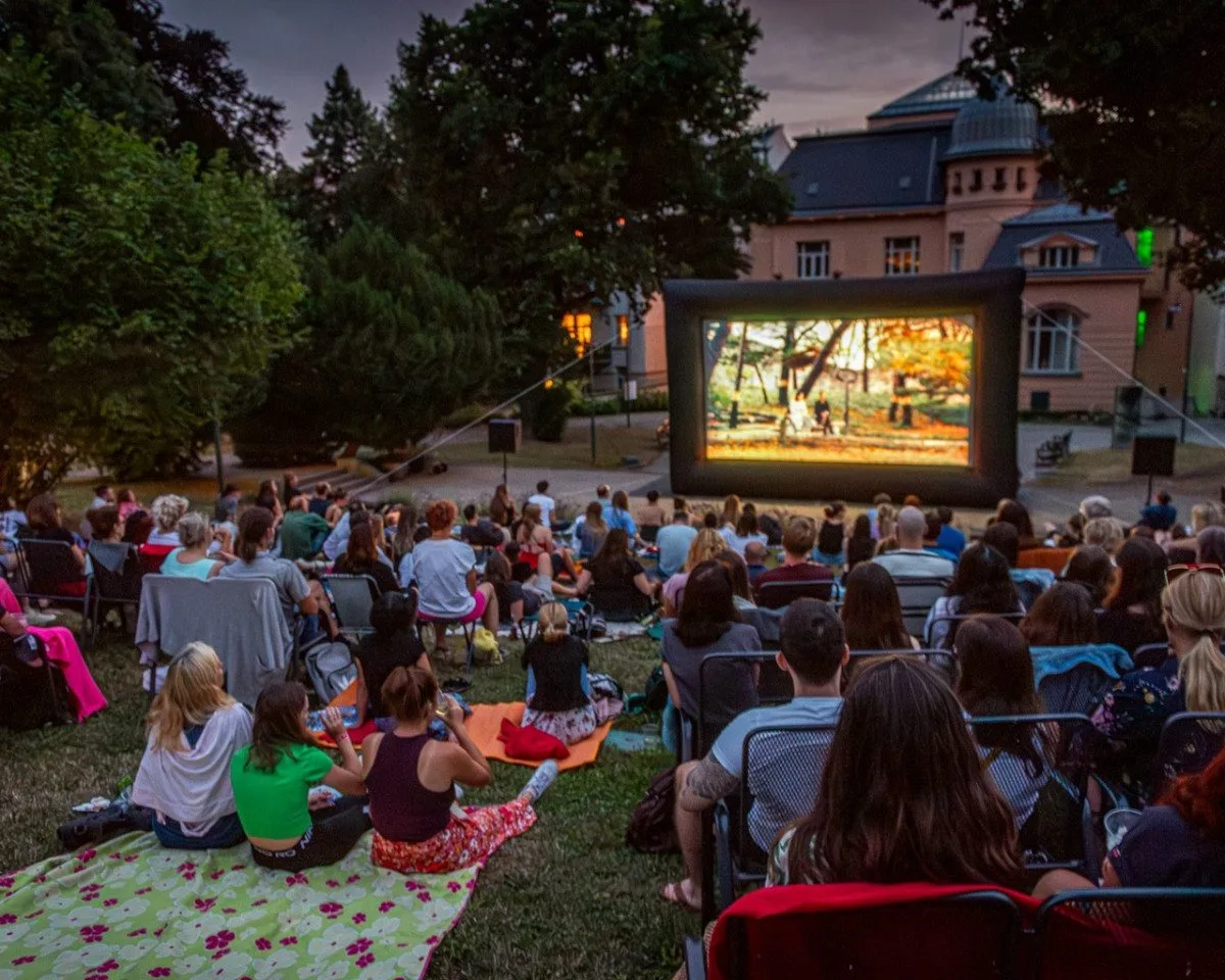 PŘEHLED: Léto pod širákem. Kam v Brně vyrazit na letní kino?