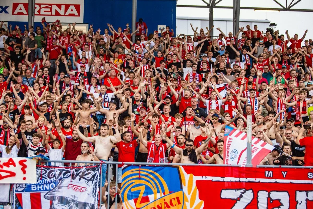 Derby mezi Artisem a Zbrojovkou se blíží. Policie považuje utkání za rizikové