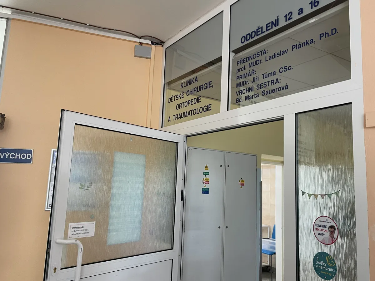 V létě se děti na pohotovosti ukazovaly častěji než minulý rok, vážnost úrazů však klesá