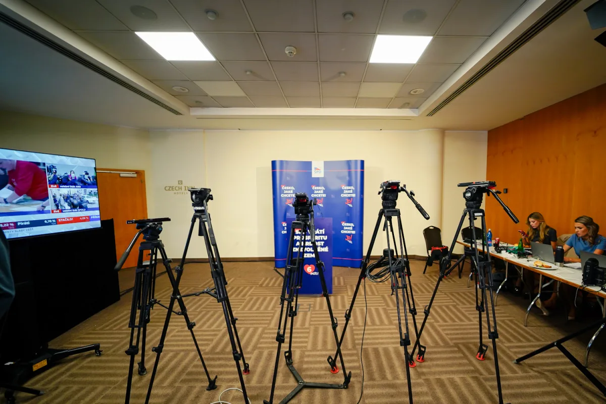 Do štábu SPD nepustili redaktora serveru Aktuálně.cz, web nedostal akreditaci