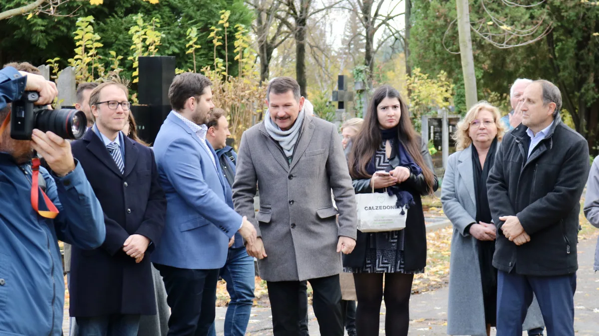 Anatomický ústav vybudoval památník dárcům těl, poskytne důstojnou vzpomínku pozůstalým