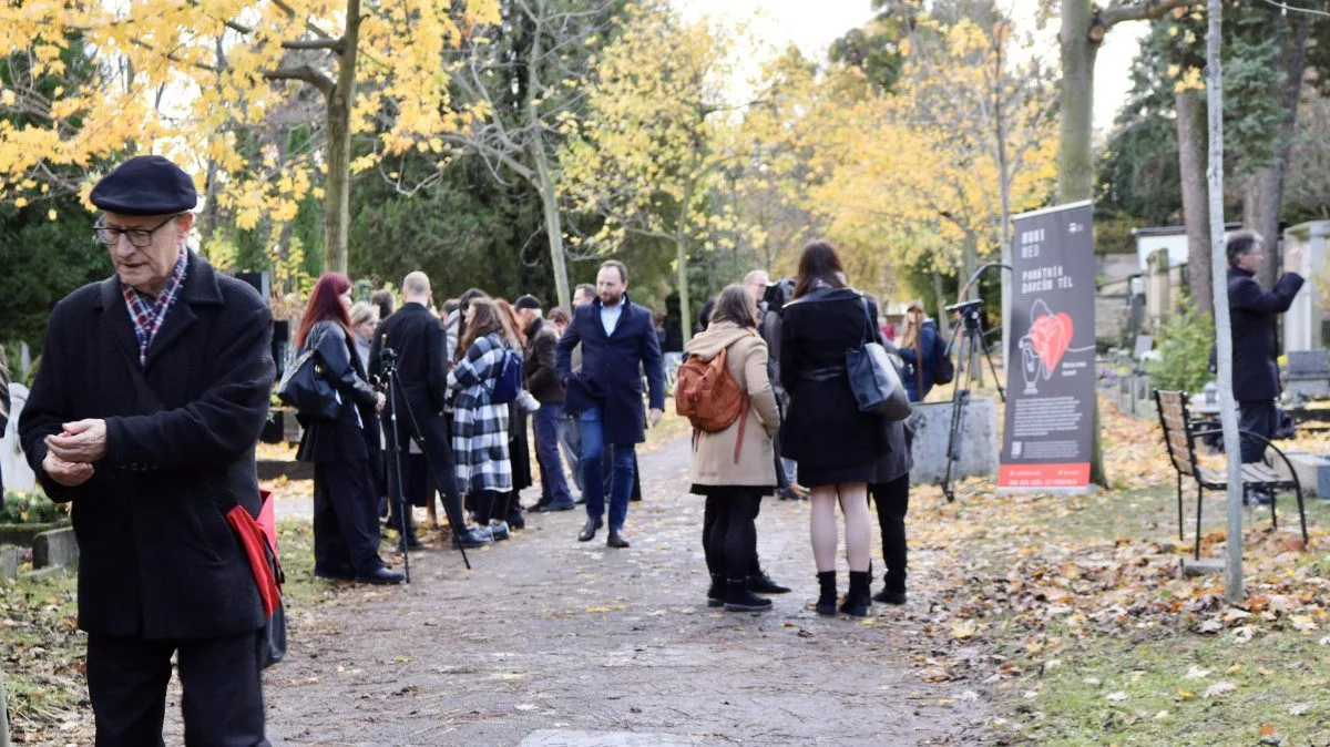 Anatomický ústav vybudoval památník dárcům těl, poskytne důstojnou vzpomínku pozůstalým