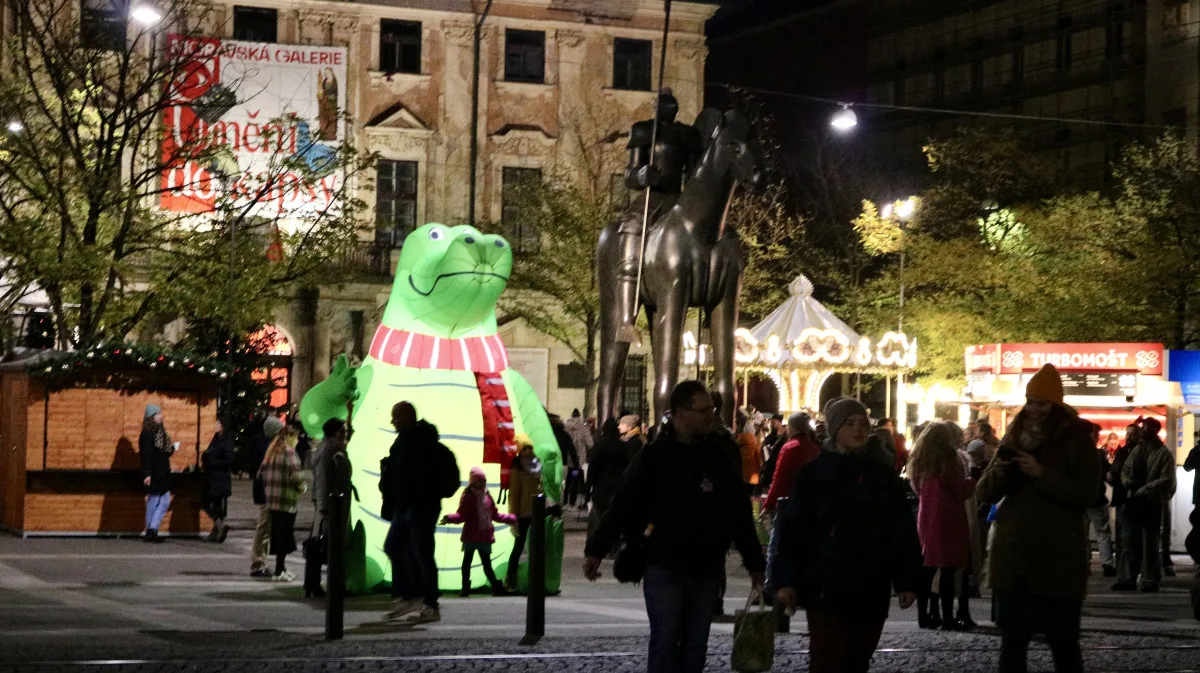 FOTO: Průvod čertů a koncerty zahájily Vánoce Brno, příští týden se přidá zbytek města