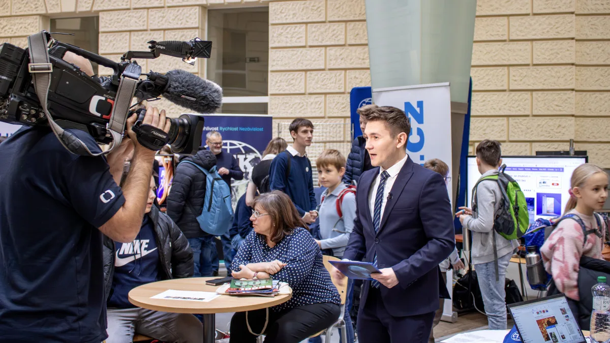 Multimediální den na brněnské Fakultě sociálních studií letos navštívily stovky lidí
