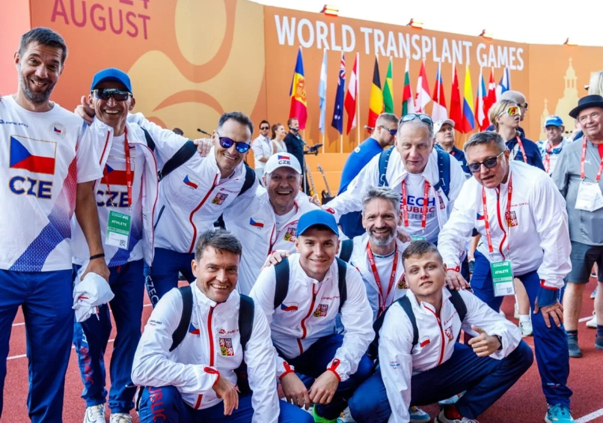 Brněnští kardiologové Luďku Vackovi transplantovali srdce. Dnes závodí v plavání