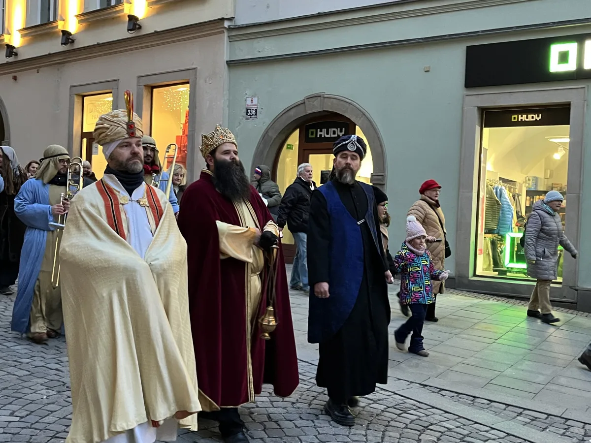 Brňané oslavovali Tři krále. Kašpar, Melichar a Baltazar s velbloudy prošli městem