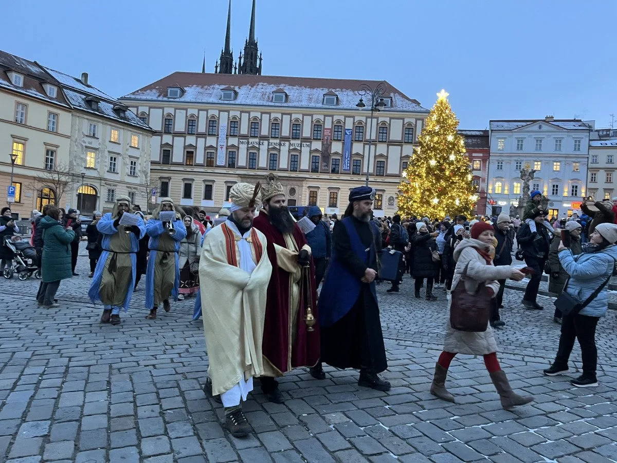 Brňané oslavovali Tři krále. Kašpar, Melichar a Baltazar s velbloudy prošli městem