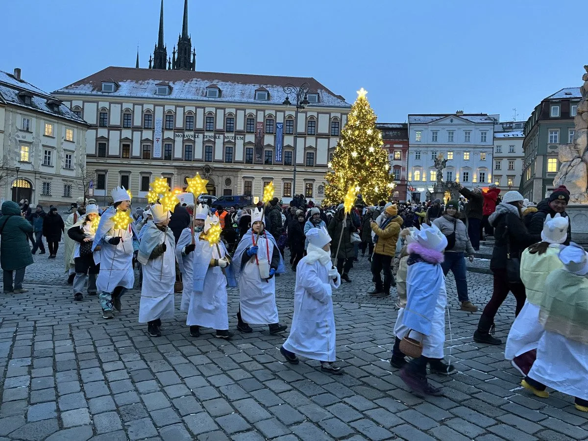 Brňané oslavovali Tři krále. Kašpar, Melichar a Baltazar s velbloudy prošli městem