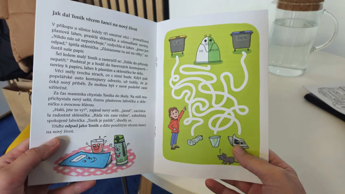 Brněnští popeláři budou dětem rozdávat pohádky a omalovánky 