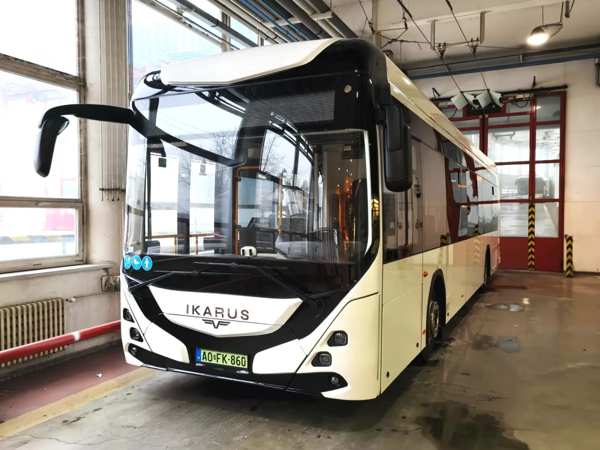 Ikarus elektro 1