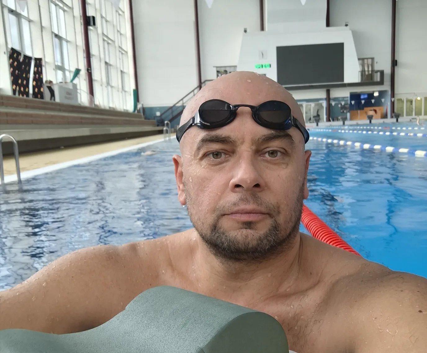 Brno má světový rekord. Rostislav Vítek zazářil na evropském šampionátu v zimním plavání