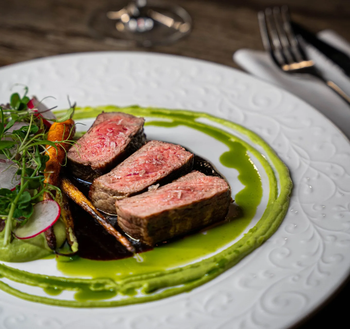 RestaurantWeek na jaře opět i v Brně: Foie gras, krevety i Pohlreichův burger za festivalové ceny