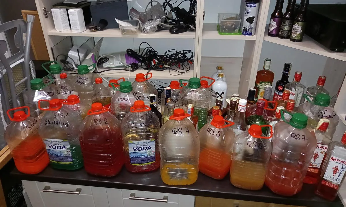 Znojemské bary podle celníků nabízely pochybný alkohol. Běžná praxe, míní majitel