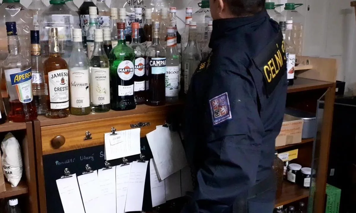Znojemské bary podle celníků nabízely pochybný alkohol. Běžná praxe, míní majitel