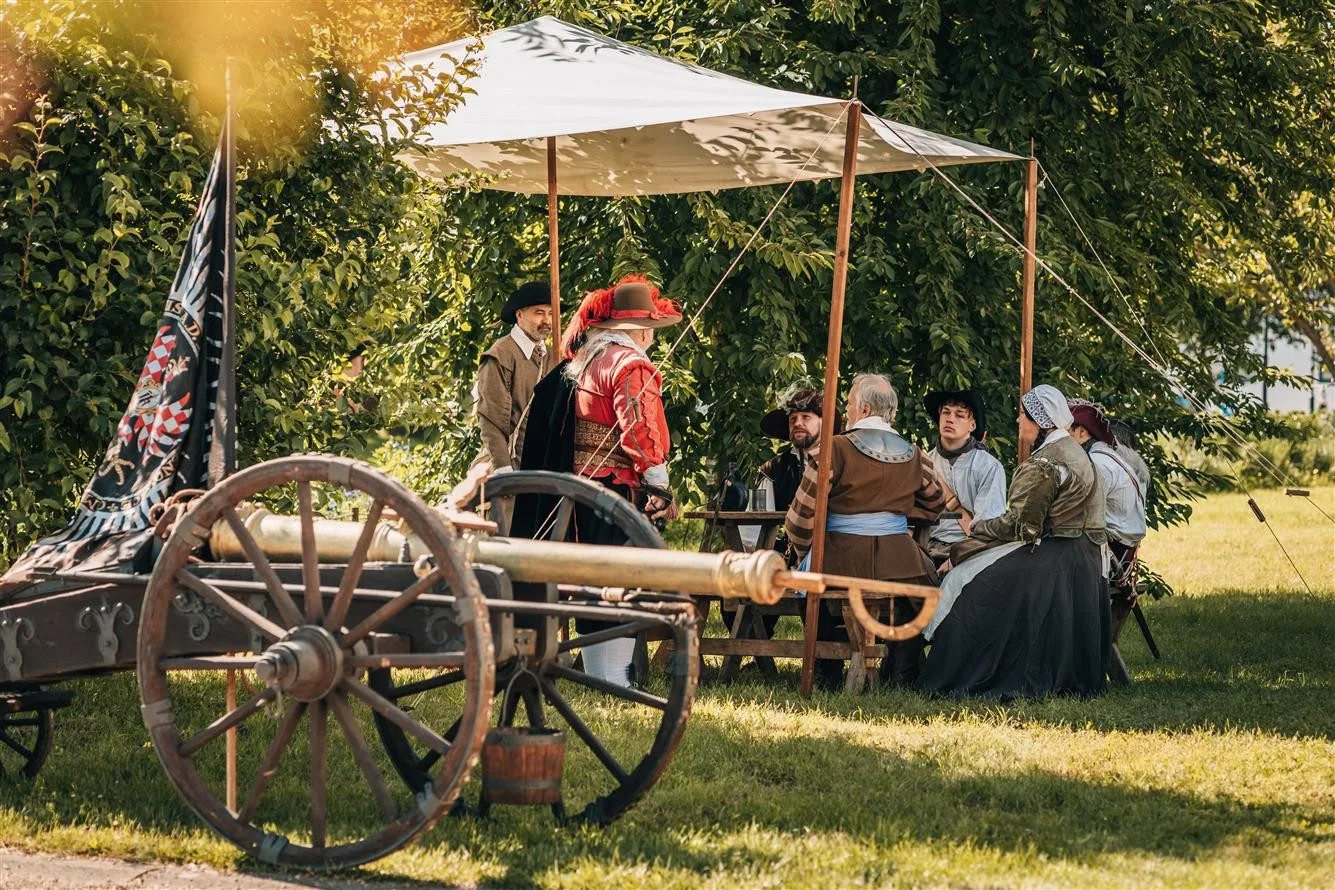 Kam o víkendu na jižní Moravu? Na dobývání hradu, historické vozy nebo zahrady v Brně