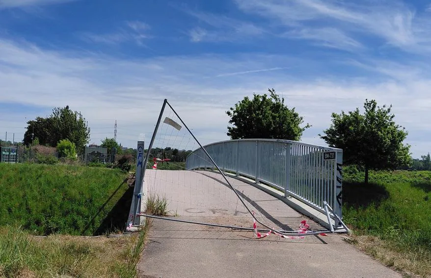 Řidiče čekají noční uzavření D2. Cyklisty znepřístupnění stezky podél Svratky