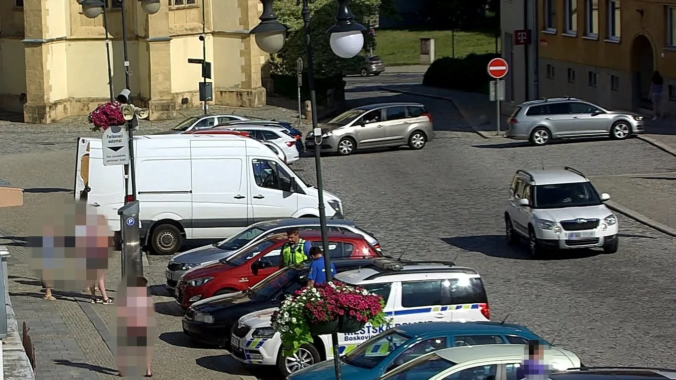 Opilý cizinec si dáchnul v Boskovicích. Na cestu pak vyrazil s padělaným řidičákem