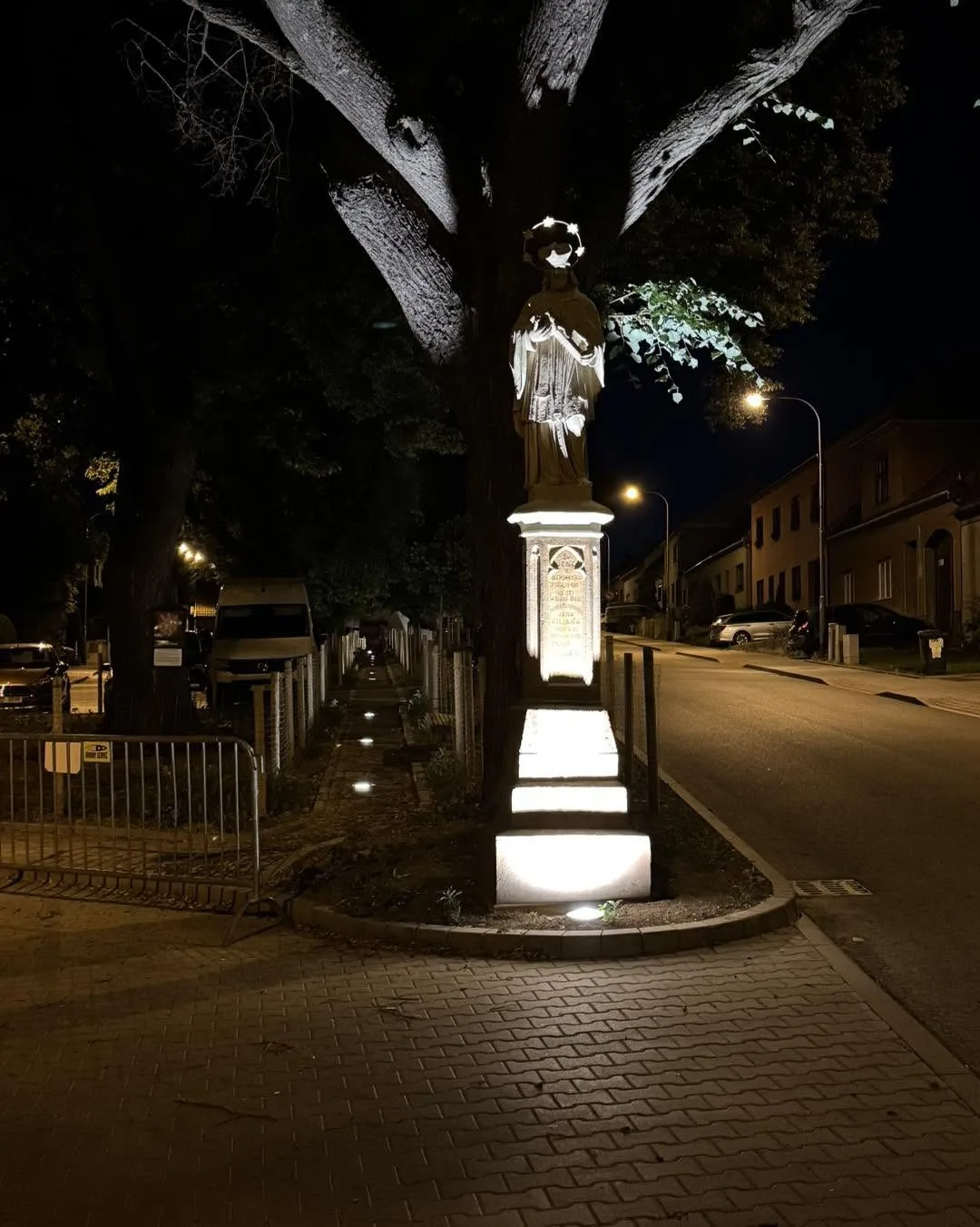 Od Floriána k Janovi. Náměstí v Bosonohách je hotové