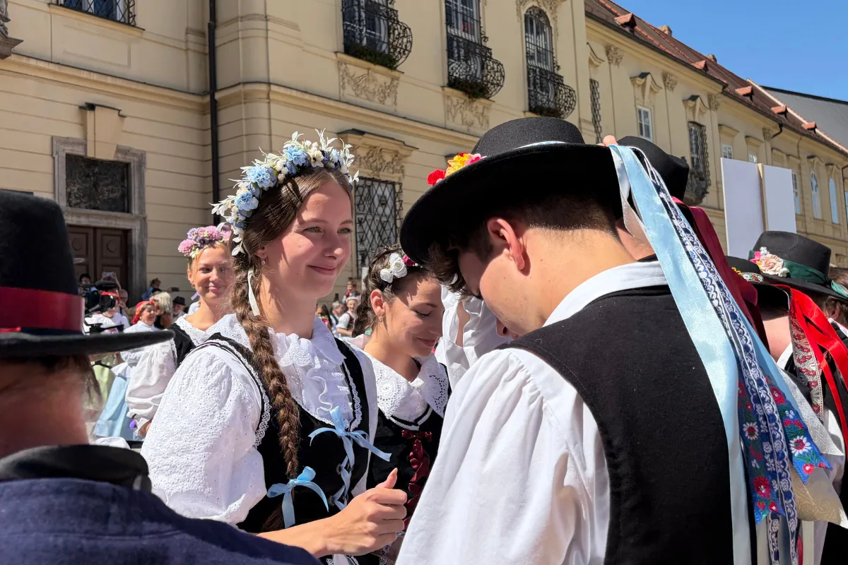 Centrum Brna při prvních celoměstských hodech zaplavila krojovaná chasa