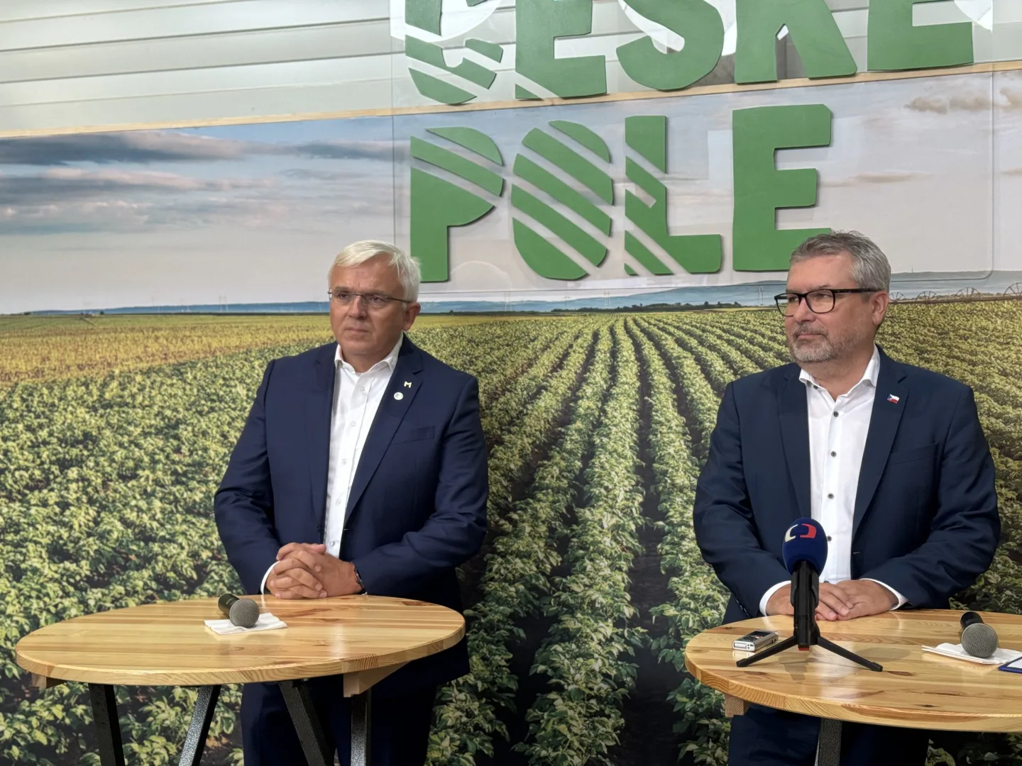 Z pole na talíř. Stát chce dostat české potraviny do škol, nemocnic i úřadů