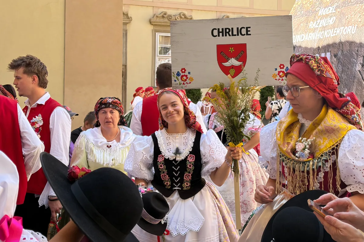 Centrum Brna při prvních celoměstských hodech zaplavila krojovaná chasa