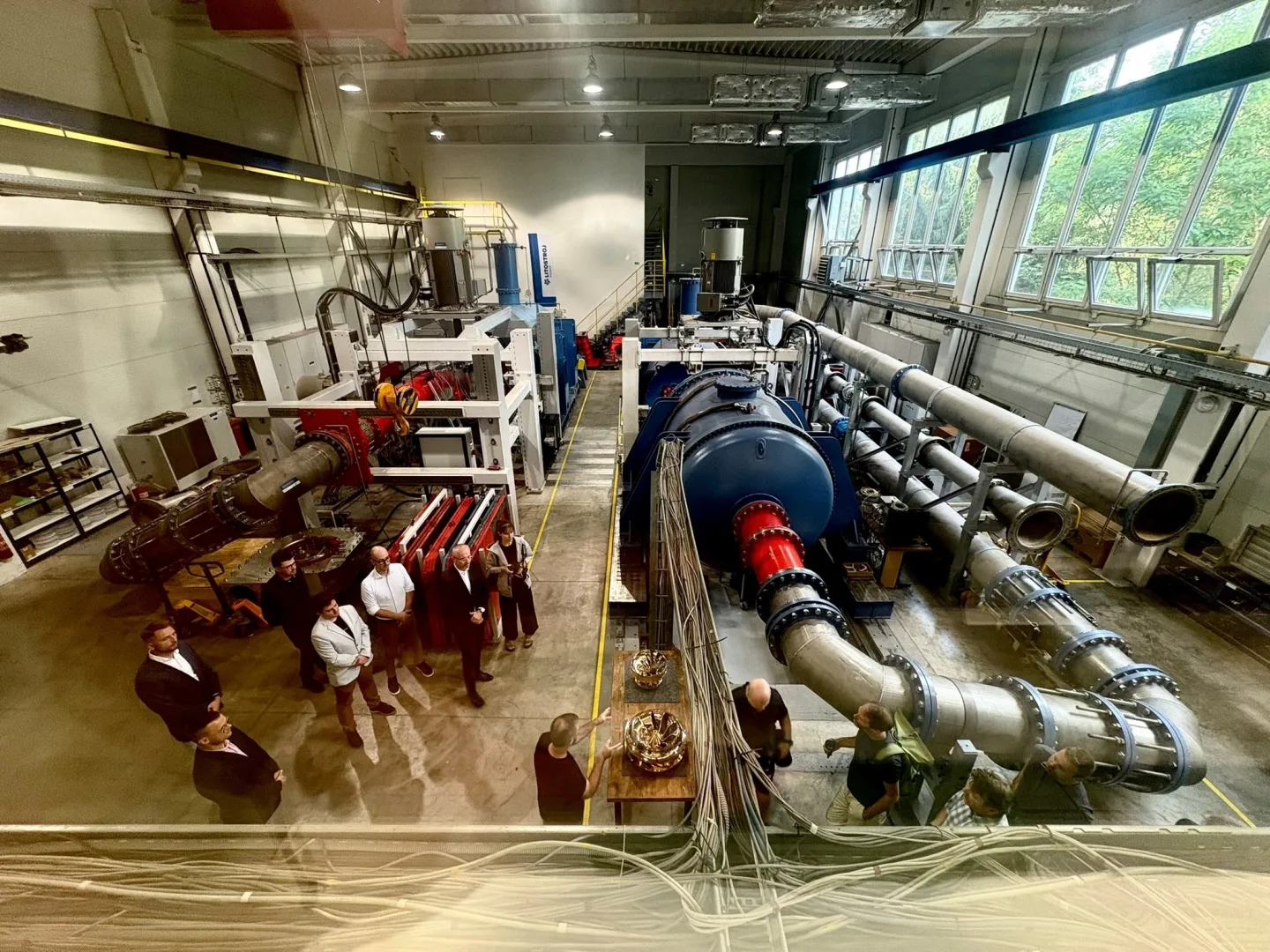Vodní elektrárnu Orlík čeká proměna za miliardy. Novou turbínu testují v Blansku