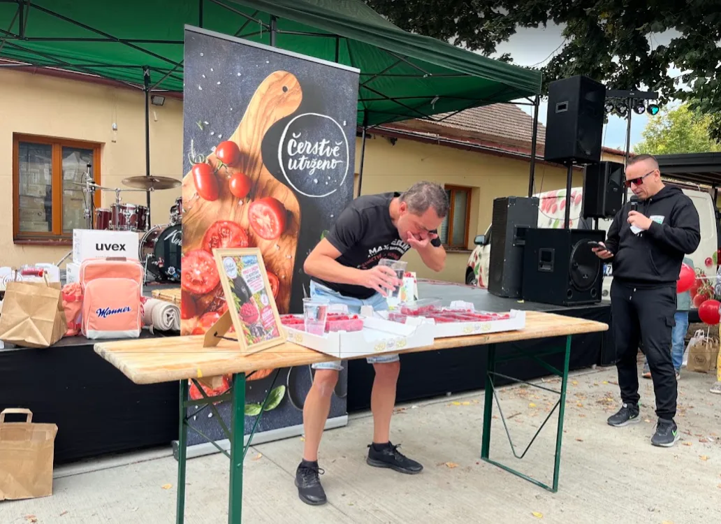 Kila malin s Maxijedlíkem. Marmeládové slavnosti nezůstaly u zavařovaček