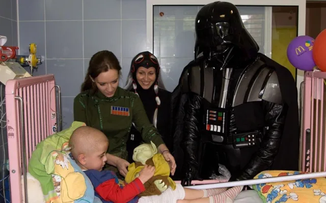 501. legie ze Star Wars navštívila Kliniku dětské onkologie Fakultní nemocnice Brno