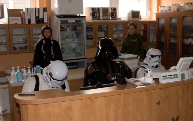501. legie ze Star Wars navštívila Kliniku dětské onkologie Fakultní nemocnice Brno
