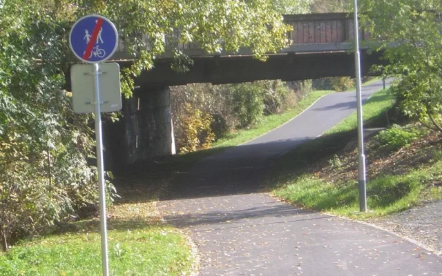 Stezka Komárov 3