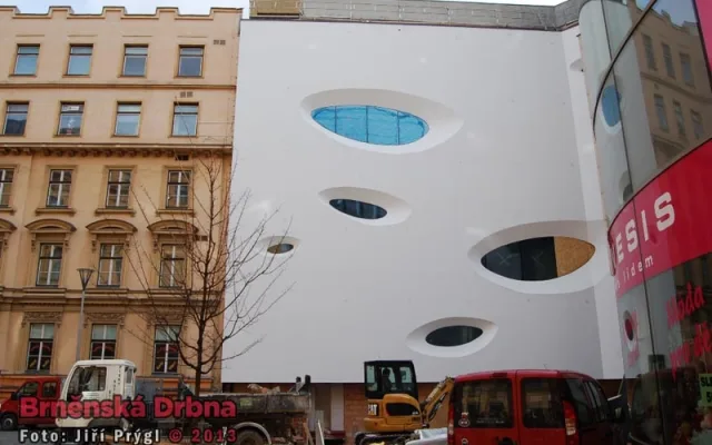 Obchodní centrum Letmo