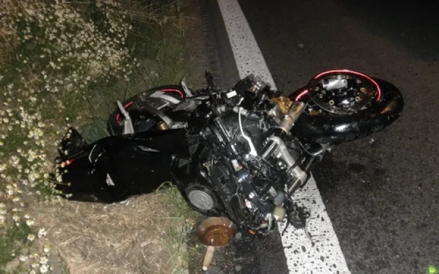 Při nehodě mezi Strážovicemi a Kyjovem zemřel motorkář, foto: HZS JMK