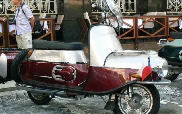 Piloti MS motocyklů se projeli na Čezetách po Brně, foto: Motormix.cz, Pavel Jelínek