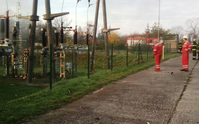 Požár trafostanice na Lesné, foto: hasiči