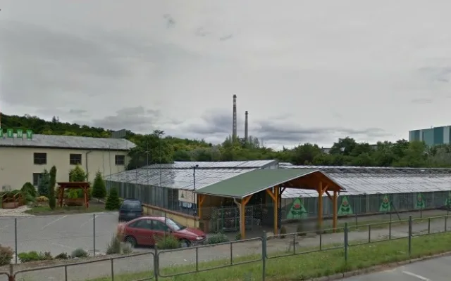 Takto vypadala budova před požárem, foto: Google Maps