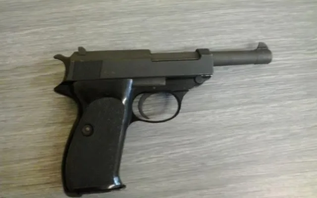 Muž střílel z pistole Walther ráže devět milimetrů, foto: Policie ČR