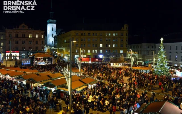 Rozsvícení jedle odstartovalo Brněnské Vánoce, FOTO:  Jiří Prýgl, Brněnská Drbna