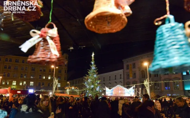 Rozsvícení jedle odstartovalo Brněnské Vánoce, FOTO:  Jiří Prýgl, Brněnská Drbna