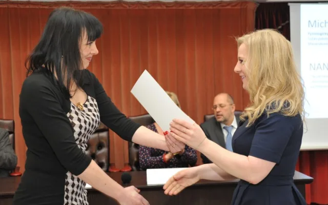 Studenti převzali granty na svoje projekty