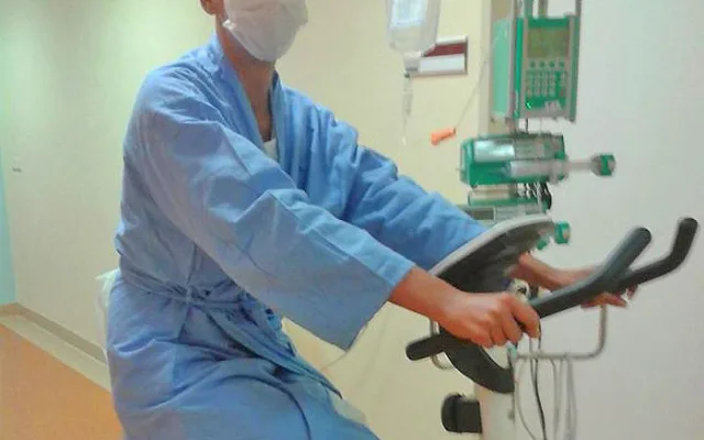 Musela podstoupit náročnou chemoterapii a čekat na vhodného dárce