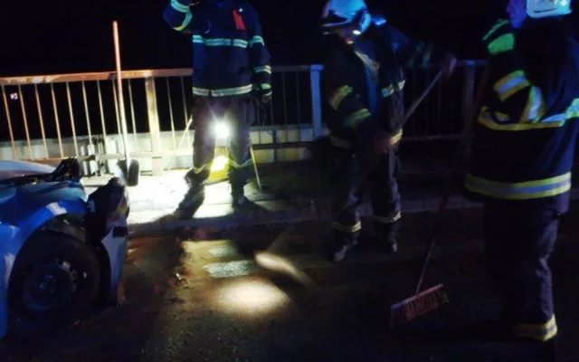 Šest lidí se zranilo při noční nehodě u Kývalky na Brněnsku
