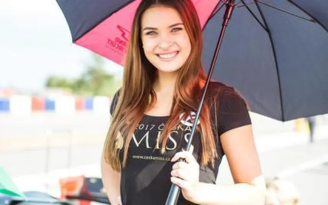 Finalistky České Miss na závodním okruhu