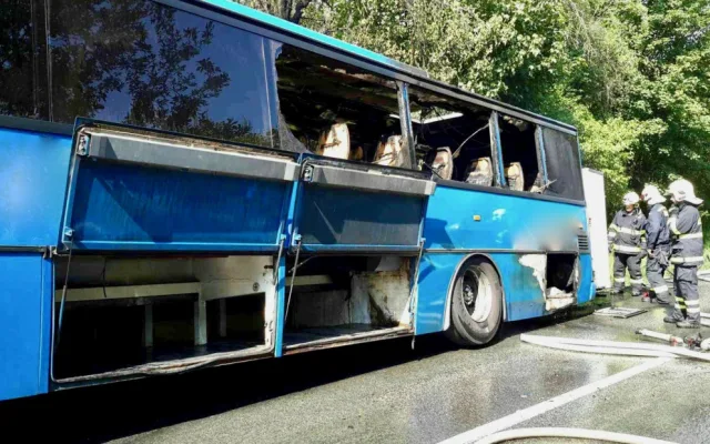autobus fire2